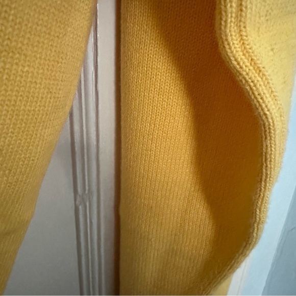 Faconnable Crew Neck 100% Cotton Pull Over Knit Yellow Sweater Logo Size XL - Picture 8 of 10